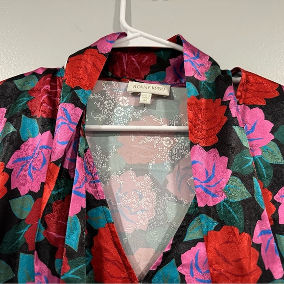 Ronny Kobo Eden Floral Satin Tie Neck Blouse Medium M - Picture 3 of 9
